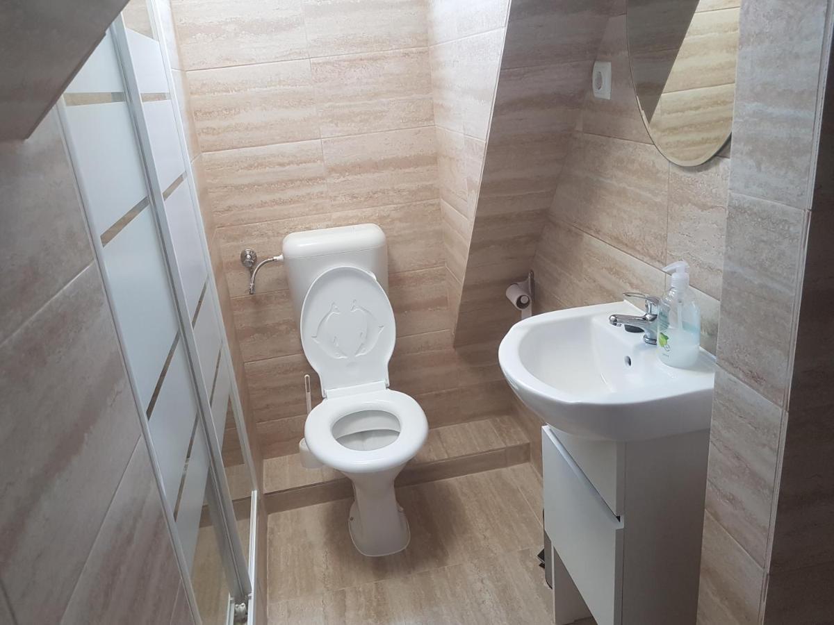 Lara Guest House Sfantu Gheorghe  Exterior photo