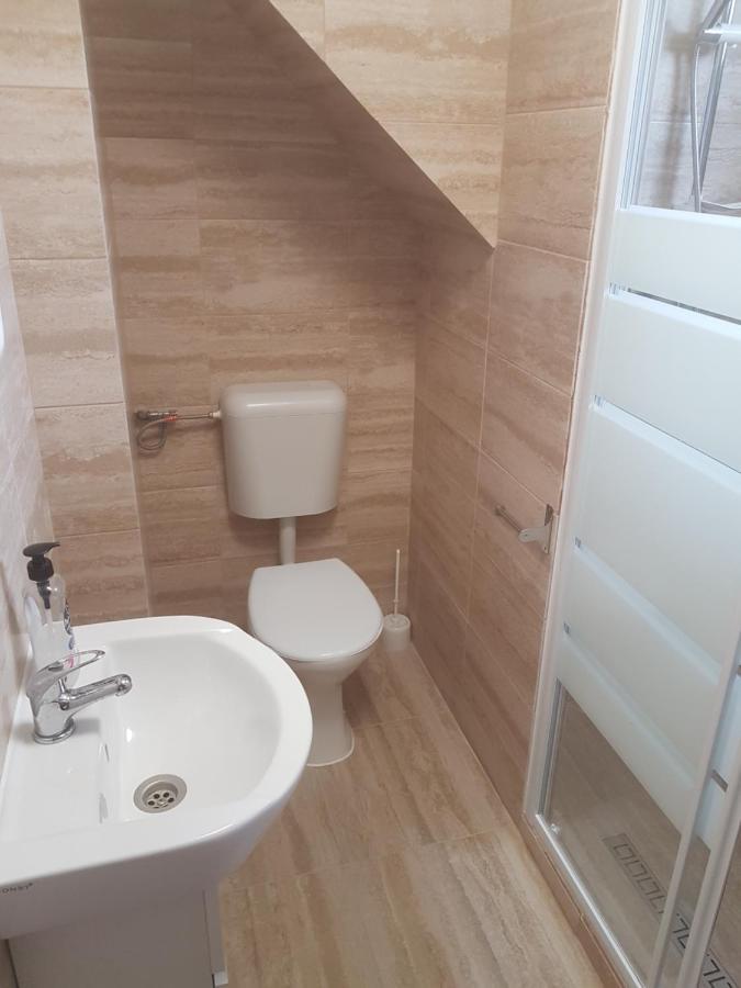 Lara Guest House Sfantu Gheorghe  Exterior photo